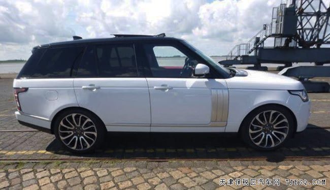 17款路虎揽胜3.0T柴油创世版 22轮/5座/黑撞顶现车141万