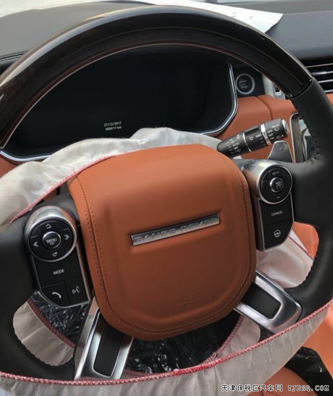 17款路虎揽胜3.0T柴油创世加长版 创世包/21轮现车141万