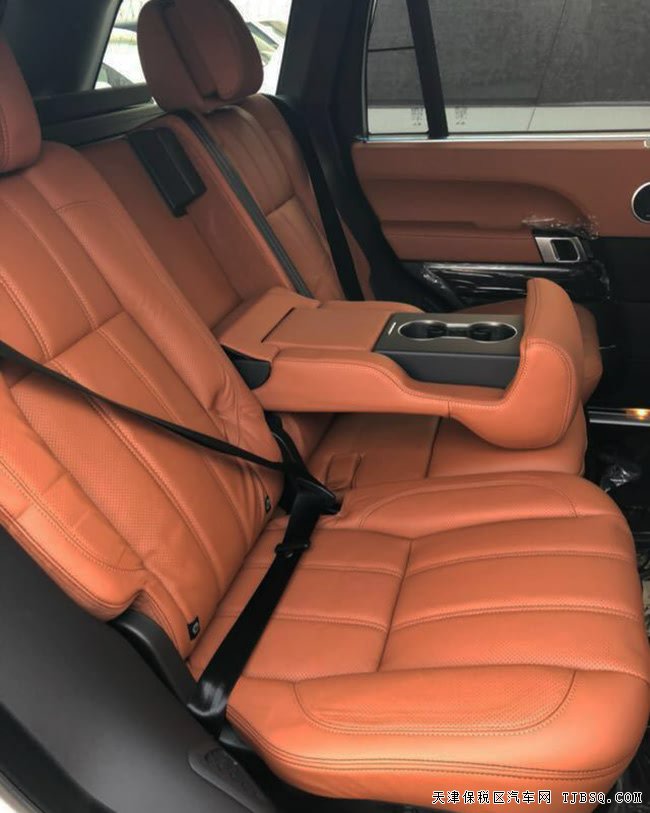 17款路虎揽胜3.0T柴油创世加长版 创世包/21轮现车141万