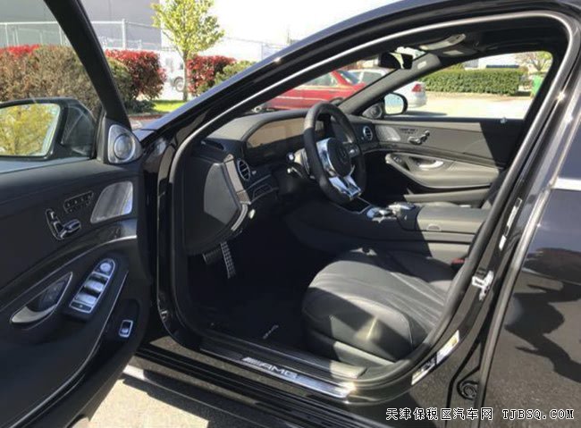 18款奔驰S63AMG加规版 20AGM轮/全景天窗/雷测现车245万