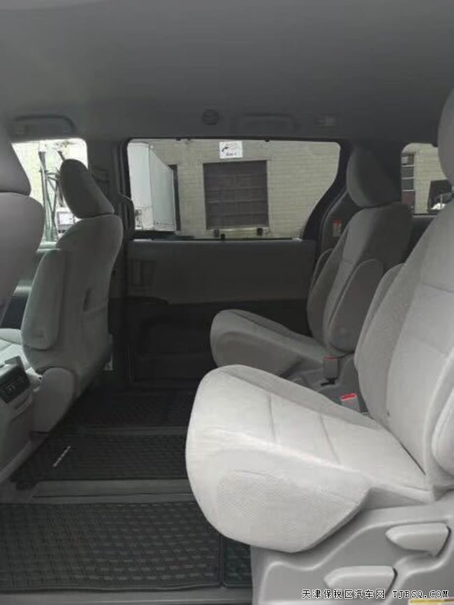 18款丰田塞纳3.5L四驱标配版7座MPV 雷测/18轮现车47万