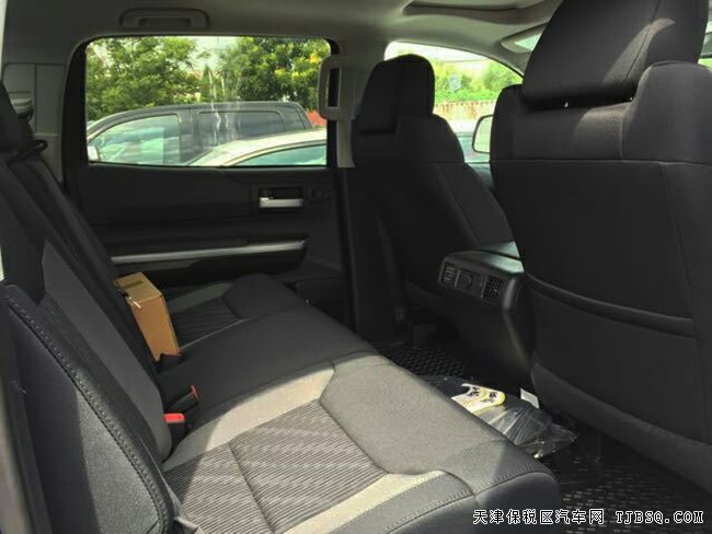 2017款丰田坦途SR5版美式皮卡 平行进口现车41.5万优购