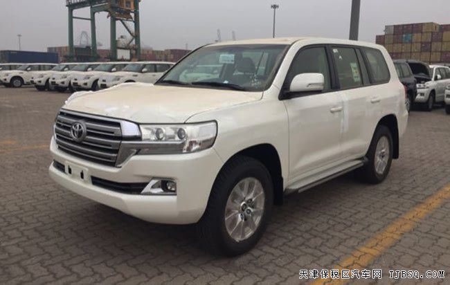 2018款丰田酷路泽4000中东版 18轮/冰箱/桃木现车64万