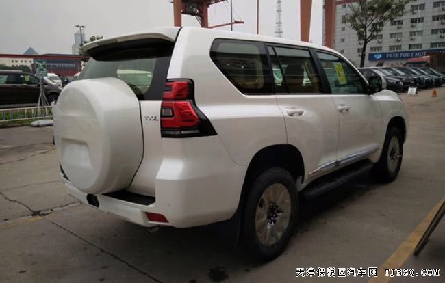 18款丰田霸道2700中东版 后挂备胎/天窗/18轮现车47.5万