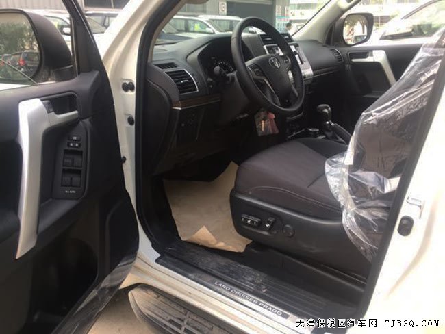 2018款丰田霸道2700中东版 9气囊/天窗/18轮现车46.3万