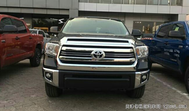 2017款丰田坦途5.7L加规版皮卡 18越野轮/天窗现车43万