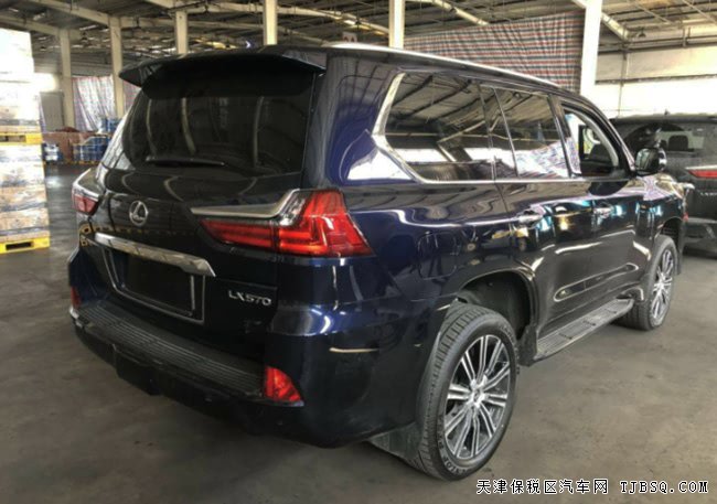 平行进口车18款雷克萨斯LX570加规版 顶配版现车147万购