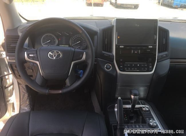 2018款丰田酷路泽4500中东版 8气囊/18轮/天窗现车111万