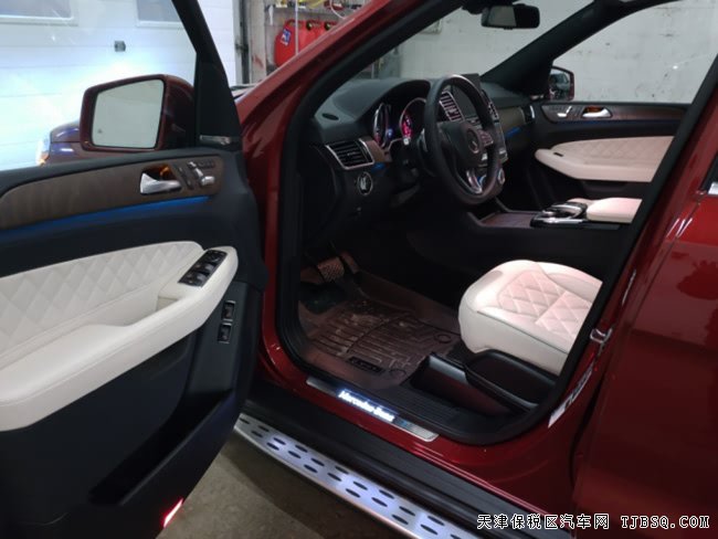 18款奔驰GLS450AMG加规版 金属漆/雷测/豪华包现车124万