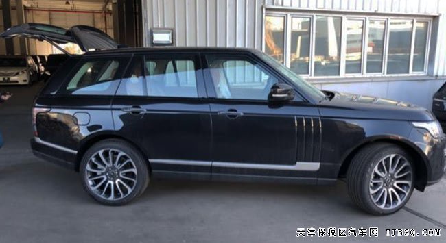 2017款路虎揽胜3.0T柴油创世版 22刀锋轮/四座现车130万