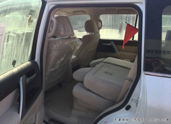 18款丰田酷路泽5700中东版 12气囊/金属漆/遥启现车88万