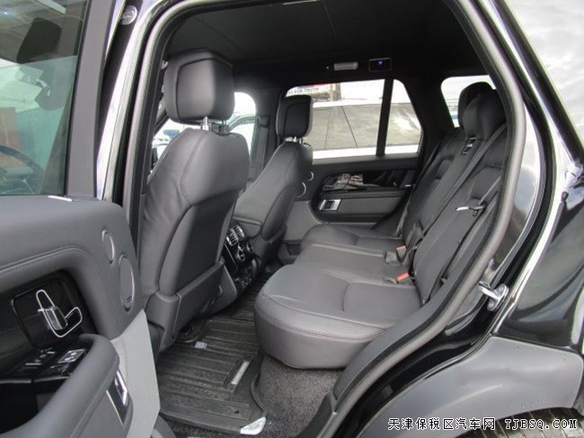 2018款路虎揽胜3.0T行政美规版 全景/温莎真皮现车125万