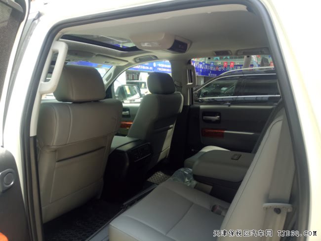 18款丰田红杉5700四驱白金版 7座/吸顶DVD/雷测现车98万