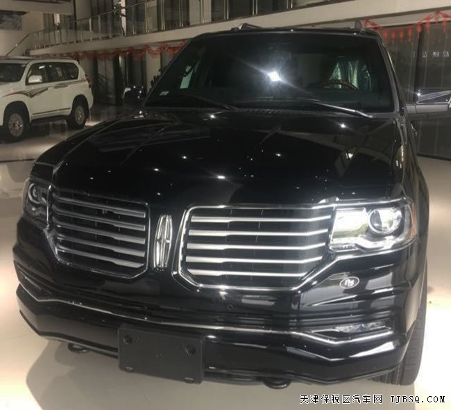 2017款林肯领航员3.5T加规版 天窗/20轮/7座现车74.5万