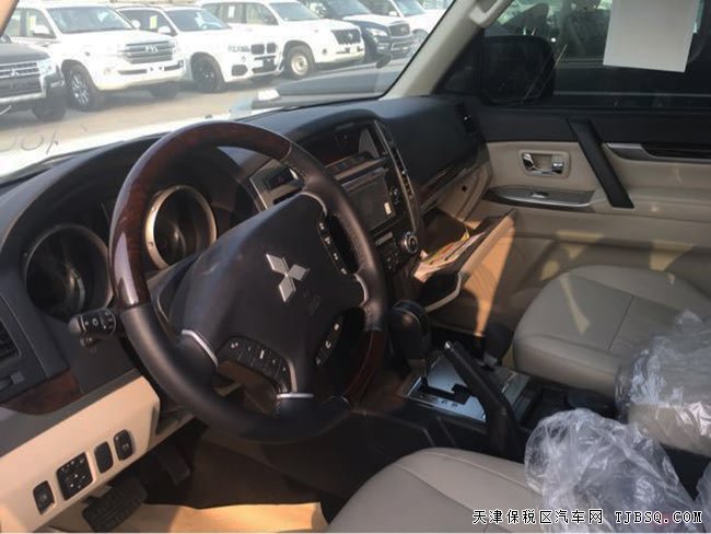 2018款三菱帕杰罗V97中东版 3.8L现车优惠精选