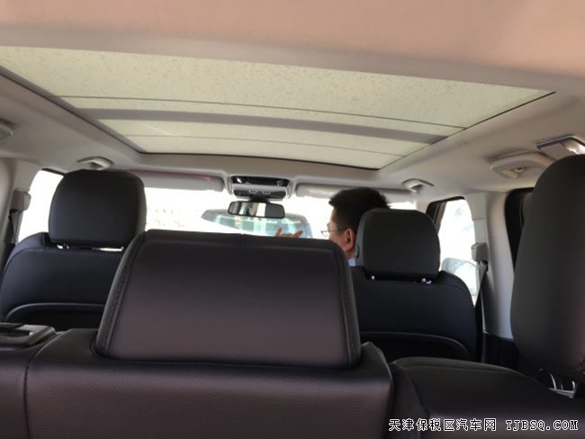 18款路虎揽胜运动柴油版 全景天窗/双触摸屏现车83.5万