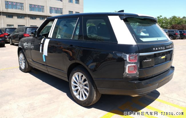18款路虎揽胜3.0T汽油加长版 20轮/后娱/全景现车154万