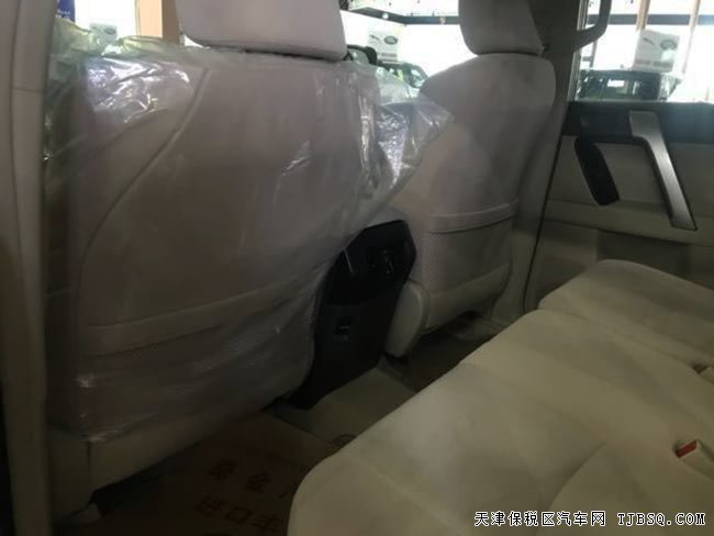 18款丰田霸道2700中东版 后挂备胎/天窗/七座现车44.5万
