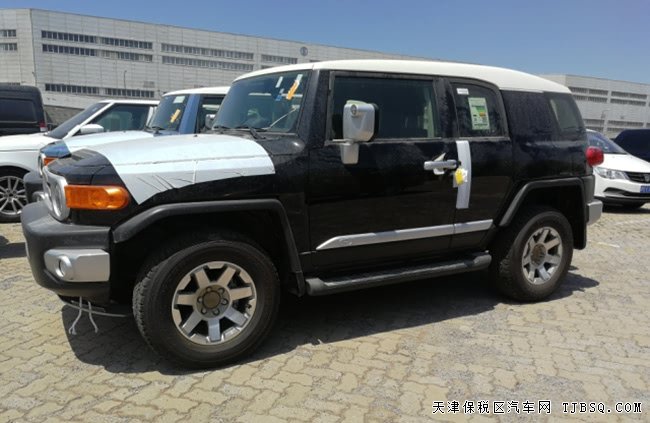 17款丰田FJ酷路泽4.0L中东版 8气囊/JBL/双油现车50.8万