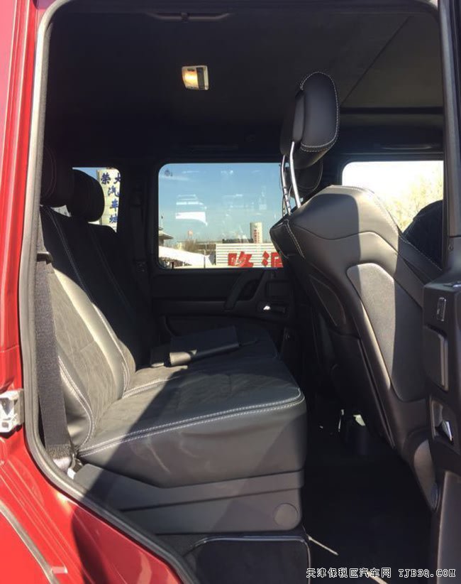 17款奔驰G550 4x4加规版 三差速锁/22轮/天窗现车372万