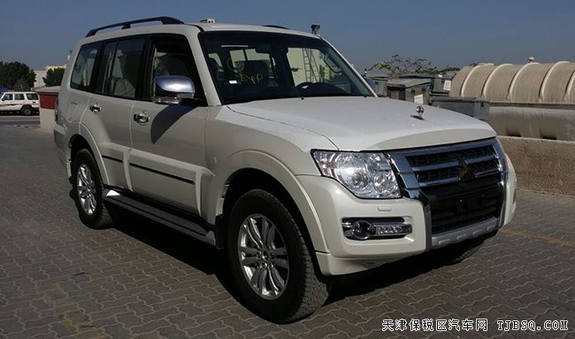 2018款三菱帕杰罗V97中东版 大天窗/七座真皮现车33.5万