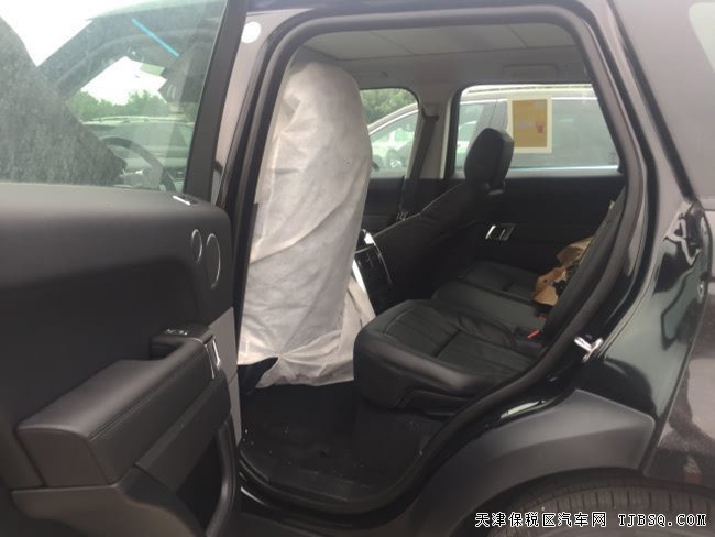 18款路虎揽胜运动柴油版 全景天窗/液晶仪表现车83.5万