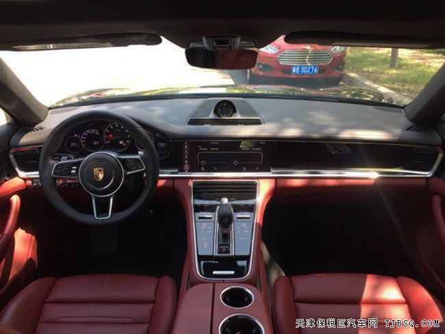 2017款保时捷Panamera4S行政加长版 BOSE/20轮现车189万