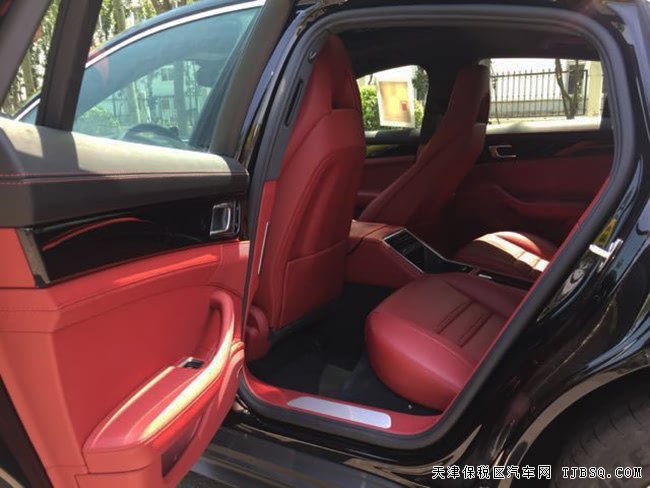 2017款保时捷Panamera4S行政加长版 BOSE/20轮现车189万