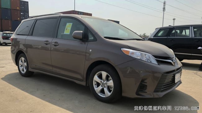 2018款丰田塞纳3.5L两驱版 经典MPV现车极致热卖