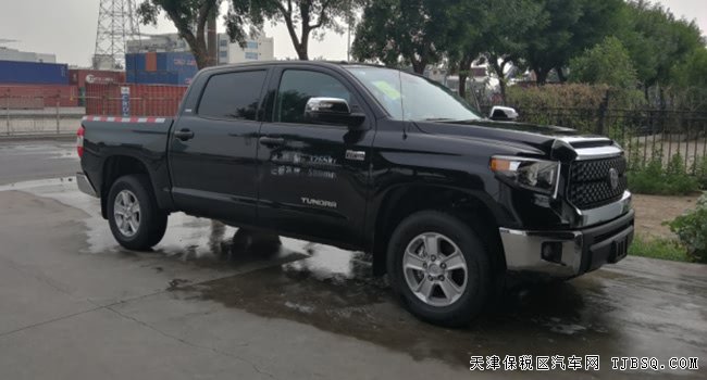 2018款丰田坦途SR5版美式皮卡 18寸越野轮/天窗现车44万