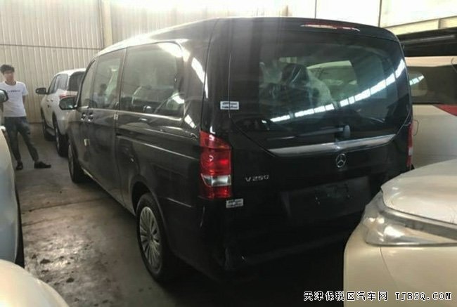 18款奔驰V250中东版7座MPV 7速/双电动门/17轮现车54万