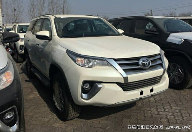 2018款丰田穿越者2700中东版 6速/3气囊/17轮现车29.8万
