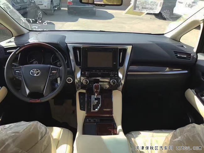 2018款丰田埃尔法3.5L保姆车 经典商务MPV优惠起航