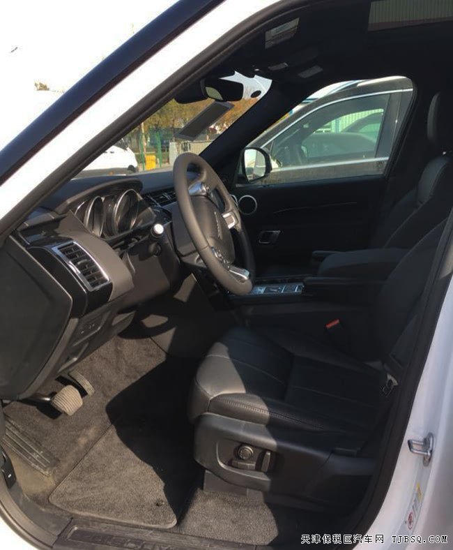 2017款路虎发现五3.0T加规版 二代/20轮/双天窗现车74万