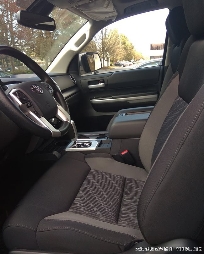 18款丰田坦途SR5 TRD版皮卡 电动天窗/18轮现车46万优享