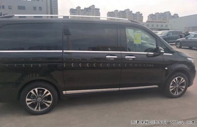 2018款奔驰METRIS美规版 双电动门/17轮/小桌板现车56万