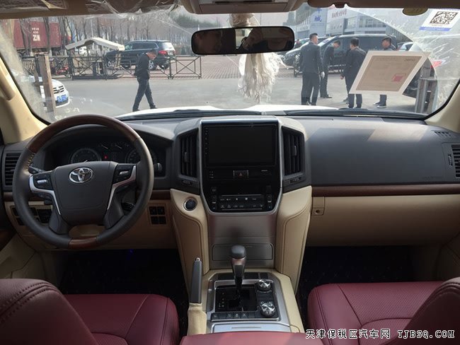 平行进口车丰田酷路泽4.0L中东版 18款钜惠来袭