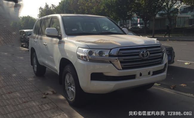 2018款丰田酷路泽4000中东版 8气囊/后挂/天窗现车66万