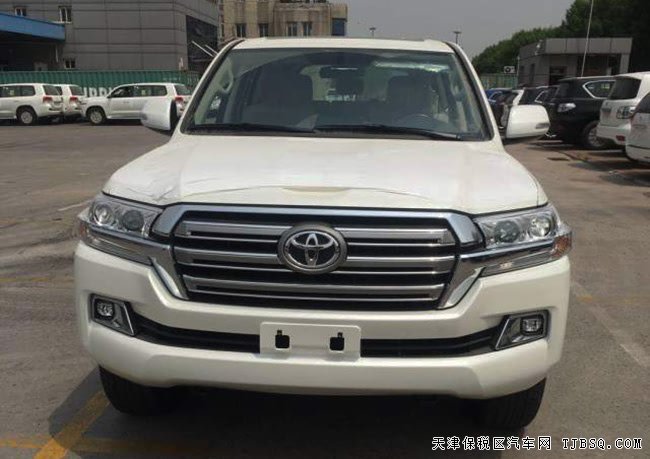 2018款丰田酷路泽4600中东版 8气囊/七座/外挂现车84万