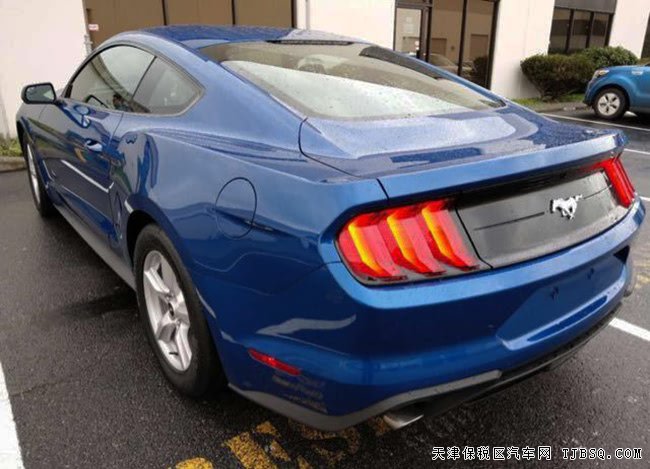 2018款福特野马2.3T加拿大版 10速/氙灯/17轮现车27.8万