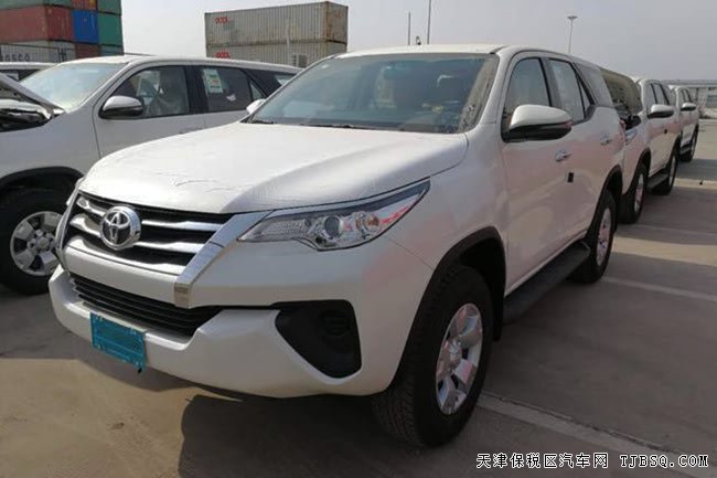 2018款丰田穿越者2700中东版 3气囊/17轮/七座现车30万