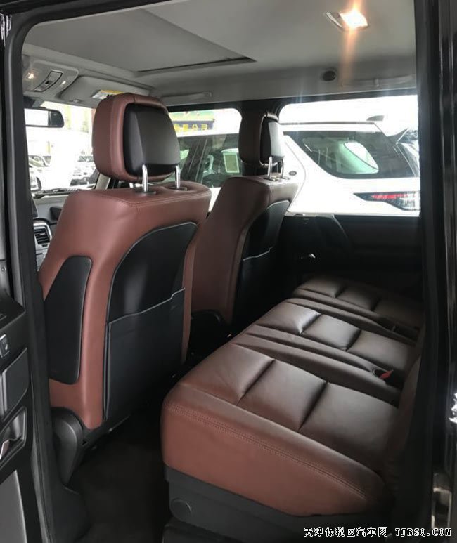 2018款奔驰G500欧规版 金属漆/天窗/三差速锁现车149万