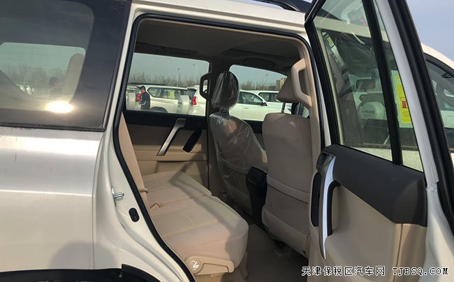 2018款丰田普拉多4000中东版 外挂/天窗/18轮现车57.7万