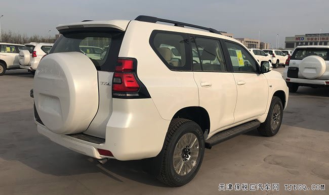 2018款丰田普拉多4000中东版 外挂/天窗/18轮现车57.7万