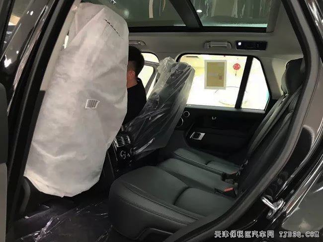 2018款路虎揽胜3.0T行政汽油版 20轮/全景天窗现车115万