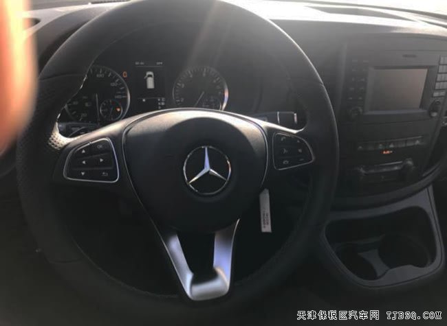 2018款奔驰METRIS美规版 七座/金属漆/双电动门现车41万