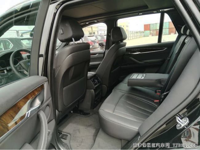 平行进口车17款宝马X5中东版 液晶仪表/全景现车62.5万
