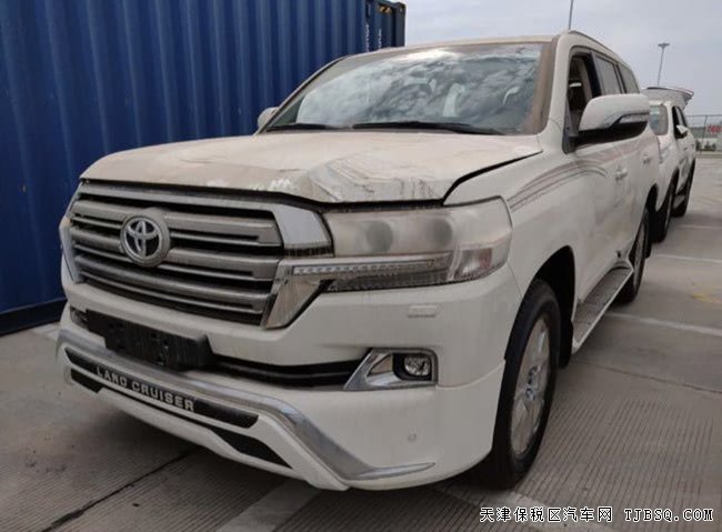 2018款丰田酷路泽4600中东版 8气囊/7座/大包围现车86万