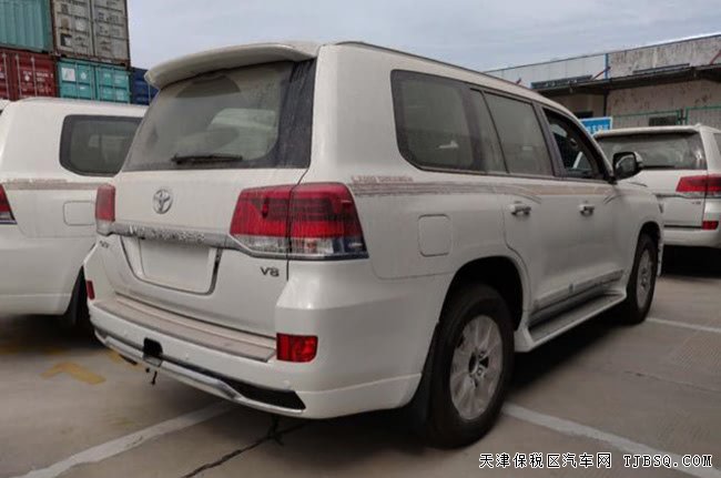 2018款丰田酷路泽4600中东版 8气囊/7座/大包围现车86万