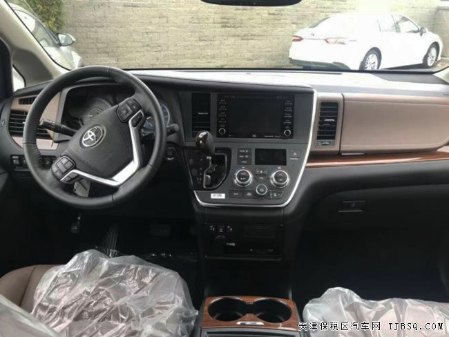 平行进口车丰田塞纳3.5L四驱顶配版 18款现车优选